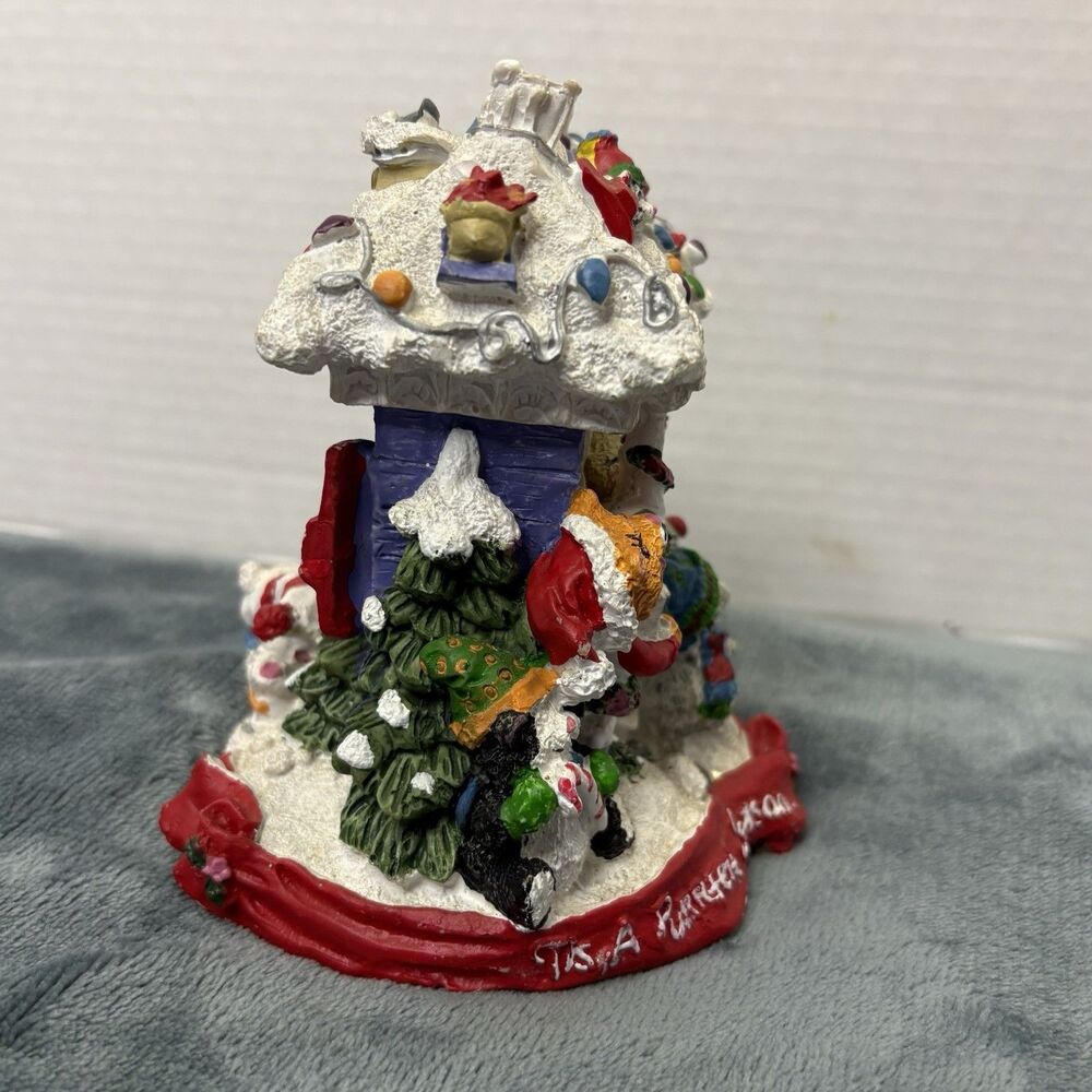 IT'S A PURRFECT SEASON Christmas Holiday Resin House 5.5" Tall x 4" Wide - Picture 4 of 16